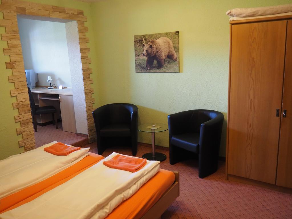 Hotel Zum Friedl ซังก์ออสวาล์ด ภายนอก รูปภาพ