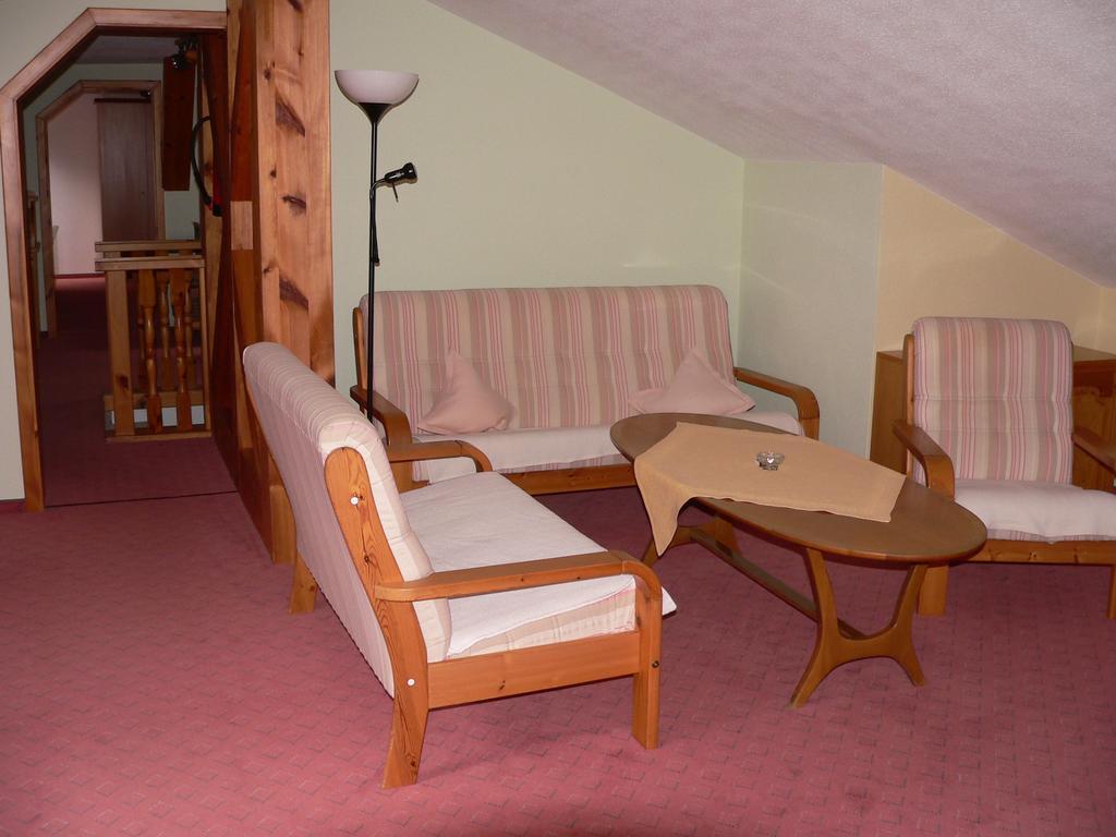 Hotel Zum Friedl ซังก์ออสวาล์ด ภายนอก รูปภาพ