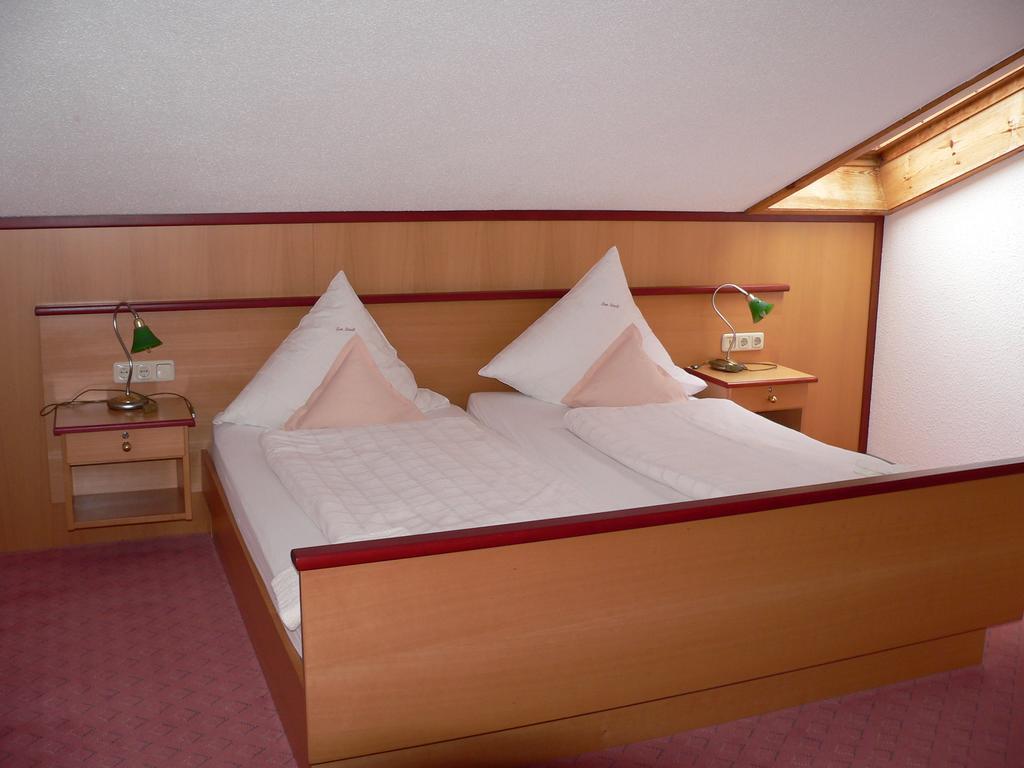 Hotel Zum Friedl ซังก์ออสวาล์ด ภายนอก รูปภาพ