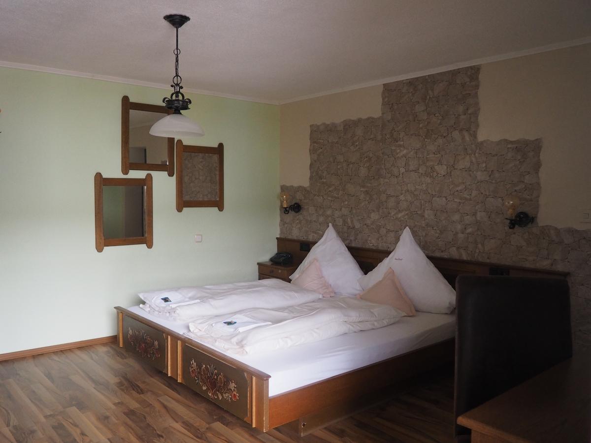 Hotel Zum Friedl ซังก์ออสวาล์ด ภายนอก รูปภาพ